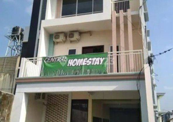 Central Homestay Malang Strategis, Dekat Kayutangan Heritage  1