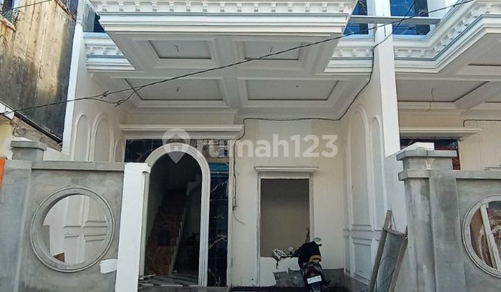 For Sale New Minimalist HouseCentral City Sbykedungdoro 1