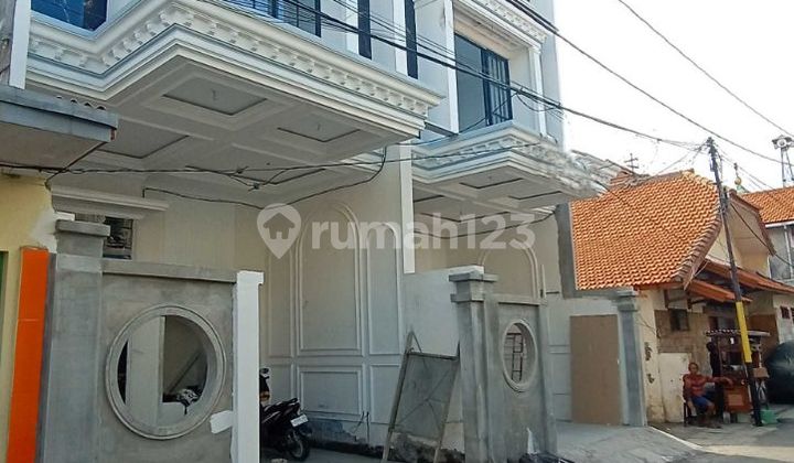 For Sale New Minimalist HouseCentral City Sbykedungdoro 2