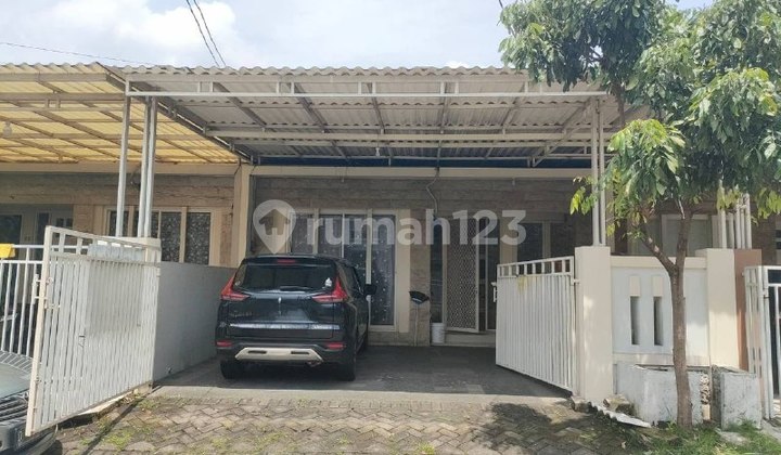 Rumah Bagus Siap Huni Lokasi Strategis Graha Tirta Bromelia  1