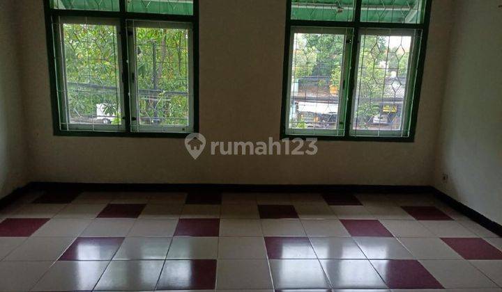 Murah Ruko Pusat Kota di Pucang Anom Timur Area Komersial  2