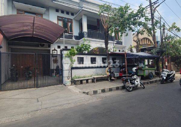 Rumah Siap Huni di Raya Manyar Bisa Untuk Usaha Surabaya  1