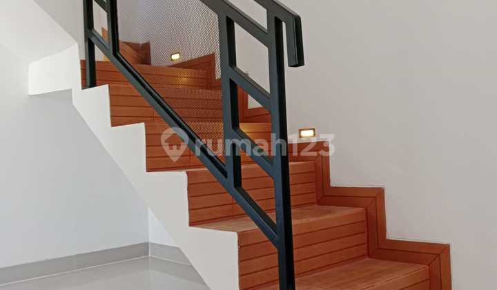 Rumah Dijual Dekat Bintaro Sektor 9 2