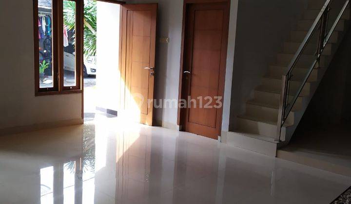 Rumah Dijual Dekat Bintaro Sektor 9 2