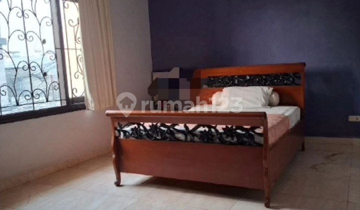 Luxury ready-to-occupy house for rent in Kemang, South Jakarta, strategic location 2