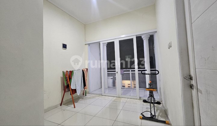 Rumah dijual 3 lantai di citra prima serpong siap huni Rumah dijual 3 lantai di citra prima serpong siap huni