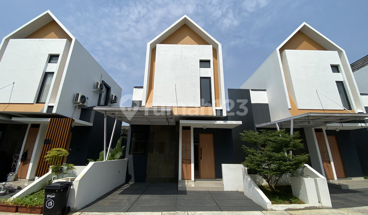 House for sale ready to occupy in Pamulang Tangsel, free down payment and fees.