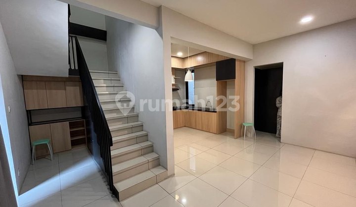 Rumah Dijual Siap Huni di Ciputat Semi Furnished Dekat Stasiun Sudimara 2