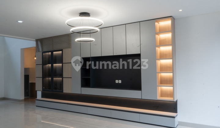 Rumah dijual siap huni di Mertilang Bintaro Sektor 9 semi furnished 2