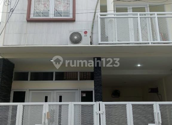 Rumah dijual 3 lantai di citra prima serpong siap huni Rumah dijual 3 lantai di citra prima serpong siap huni