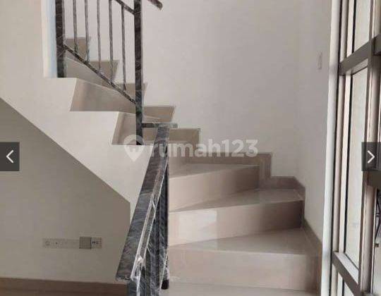 Disewakan Rumah Pik 2 Uk 4.5x10 Sewa 30jt thn 12