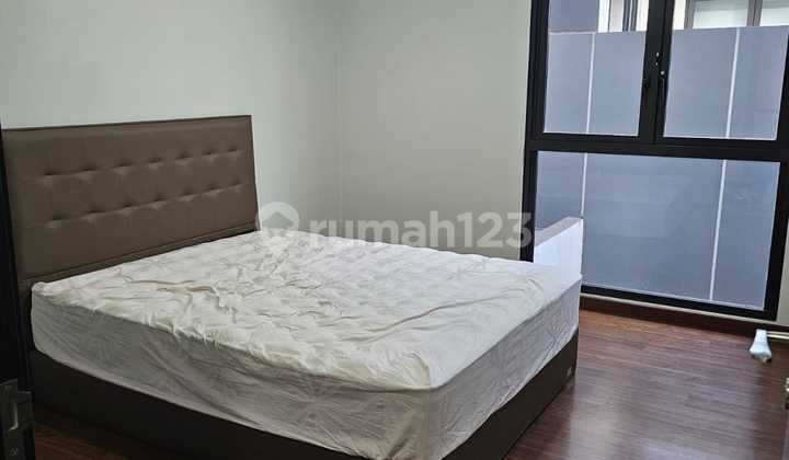 Dijual Rumah Mewah Lakewood Navapark BSD City Ada Lift dan Swimming Pool 2