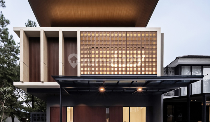 Beautiful Independent Building House in Fresco Aria Foresta BSD City, BSD CBD Area, Near Toll Access