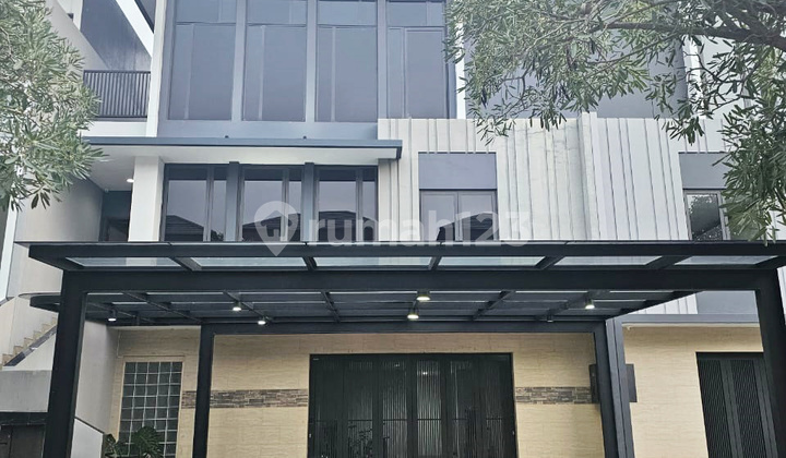 Dijual Rumah Mewah Lakewood Navapark BSD City Ada Lift dan Swimming Pool