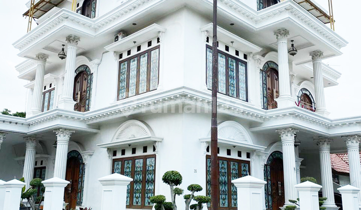 Dijual Rumah Cantik 3 Lantai di Jalan Palem Sawit Kelapa Dua Tangerang 2