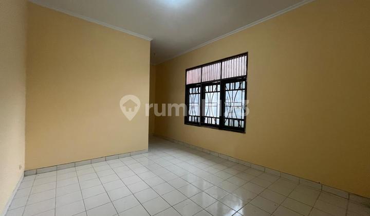 Rumah Sewa di Villa Melati Mas Serpong Tangerang Selatan 2