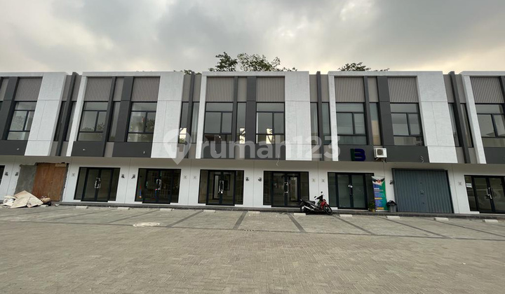 Disewakan Ruko Golden Madrid X BSD City 2 Lantai Disewakan Ruko Golden Madrid X BSD City 2 Lantai