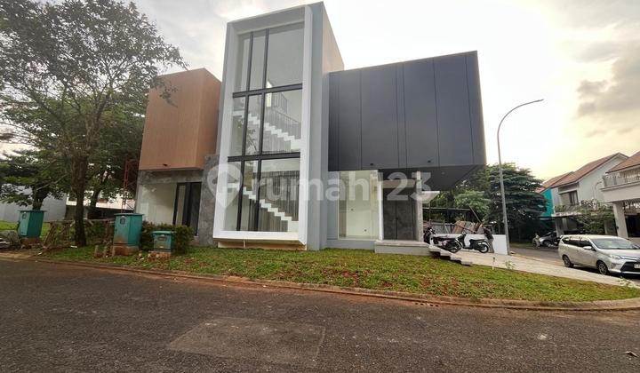 Rumah Mewah The Icon Eternity BSD City, Lokasi di Hoek, Bangunan Mandiri, Dekat Akses Tol BSD 2