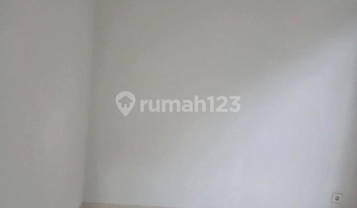 For Sale: Terraced House in Azura House Vanya Park BSD City Near BSD Toll Access, Eastvara Mall, Genesis Global School 2