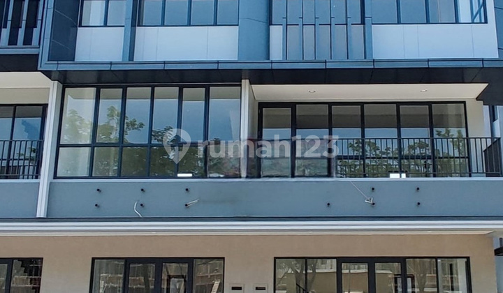 Ruko 3 Lantai Hadap Jalan di Greenwich Business Park Bsd City Ruko 3 Lantai Hadap Jalan di Greenwich Business Park Bsd City