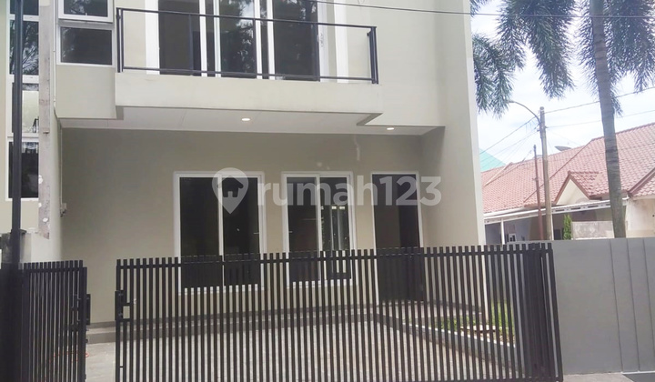 Rumah Baru di Hoek Villa Melati Mas Tangerang Selatan