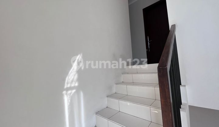 Disewakan Rumah Verdant View The Icon BSD City Furnished 2