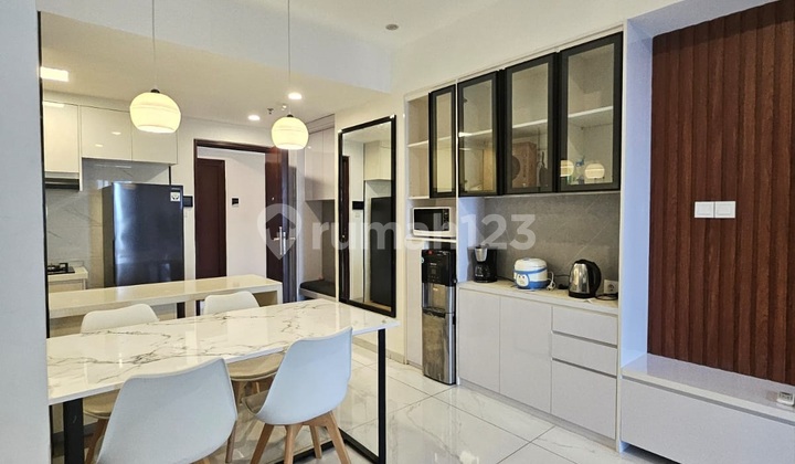 For Rent 3 BR Sky House Apartment BSD City Fully Furnished, Near Aeon Mall, Prasetya Mulya University