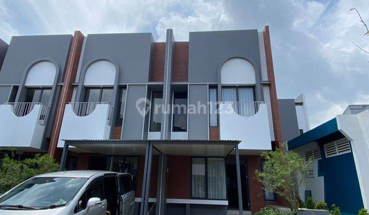 Disewakan Rumah Fully Furnished Freja Suite BSD City Dekat Tol BSD, Univ Atjmajaya, Univ Prasteya Mulya, AEON Mall. Pasmod Intermoda 1