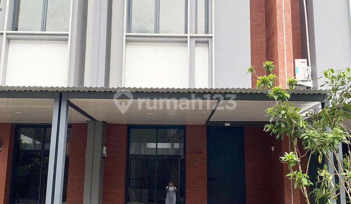 For Rent Full Furnished Room in Freja House BSD City Near Shuttle Bus Access, BSD Toll Road, Cisauk Station, Prasetya Mulya University, AEON Mall