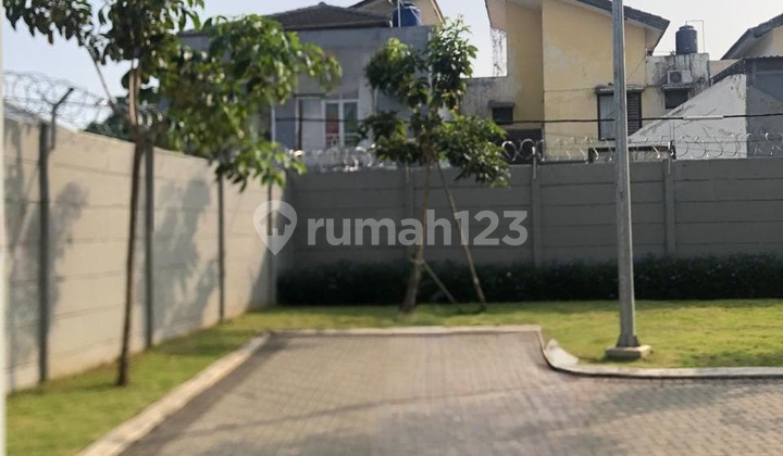 For Sale Corner House in Yuticha BSD City Near Eka Hospital, BSD Toll Road, Aeon Mall 2