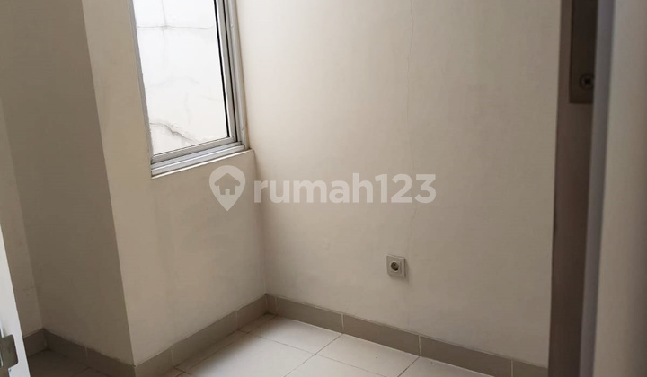 Disewakan Rumah Amarillo Gading Serpong 2