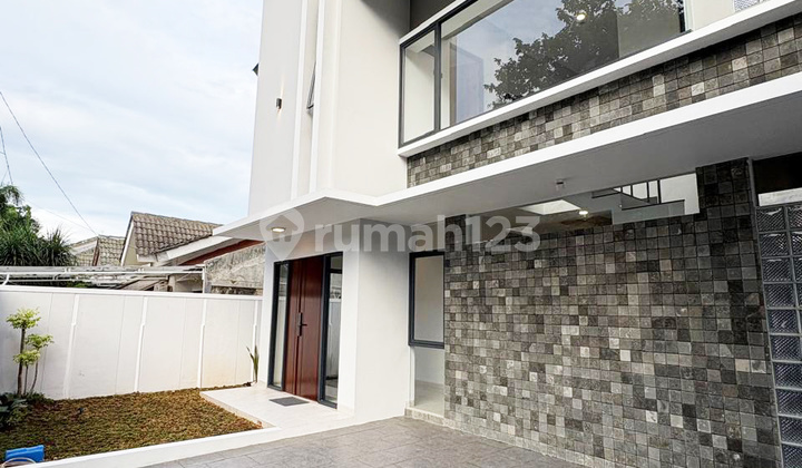 Dijual Rumah Baru di Kencana Loka Sektor 12,5 BSD City