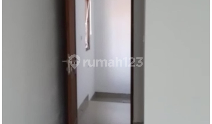 Rumah 2 Lantai Modern Minimalis Deket UNUD 9