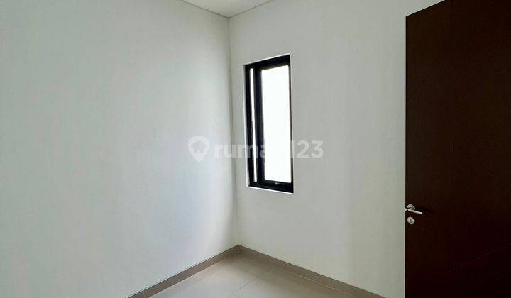 Rumah brand New metland Puri hoek 2lantai ukuran 6x1 Baru 6