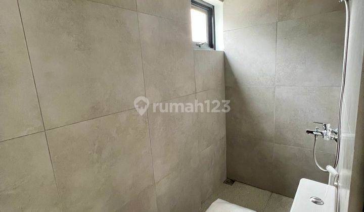 Rumah brand New metland Puri hoek 2lantai ukuran 6x1 Baru 9