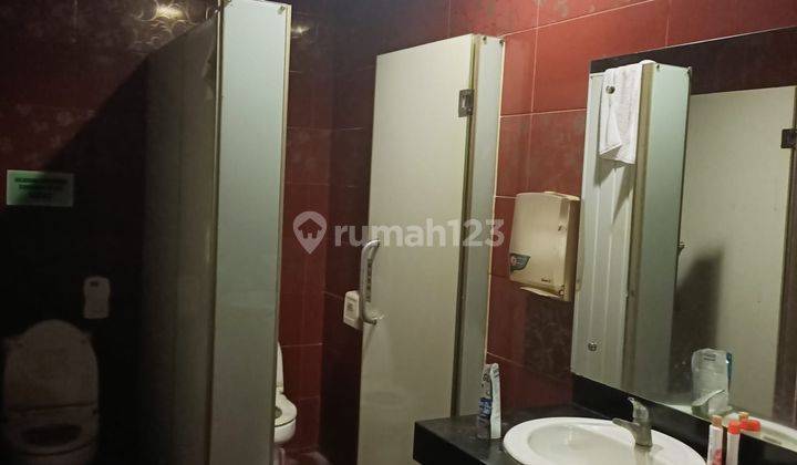 Dijual bekas restoran kemang raya 2lantai 800m daerah elit SHM 7