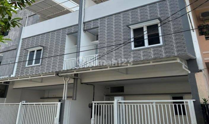 Dijual kos kosan 3lantqi SHM 10kamar tidur full furnish Bagus 1