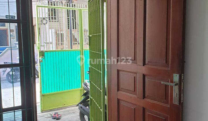 Dijual Rumah 3lantai siap huni SHM daerah komersil teluk gong jual BU 2