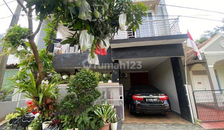 Dijual Rumah 2lantai luas 260m2 SHM Bagus semi furnished pondok cabe 1