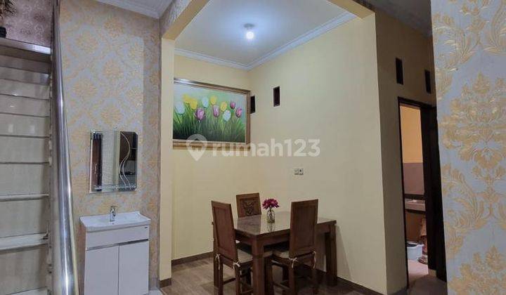 Dijual Rumah siap huni 2lantai SHM Bagus full furnished ciganjur 2