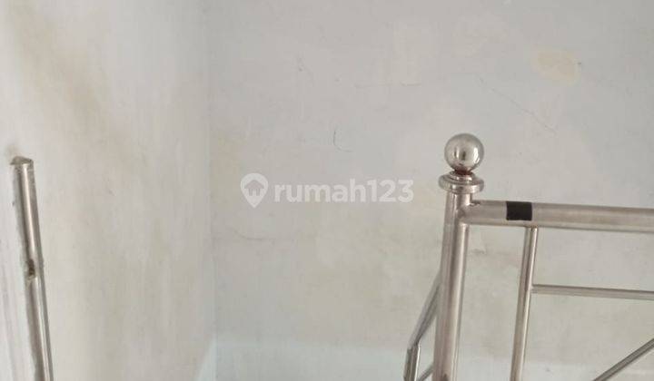 Rumah 2lantai siap huni SHM taman palem lestari 1