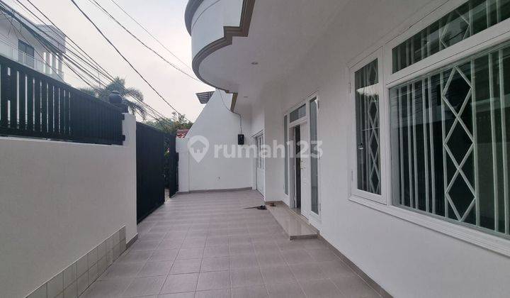 Rumah rapih siap huni Muara Karang SHM 1