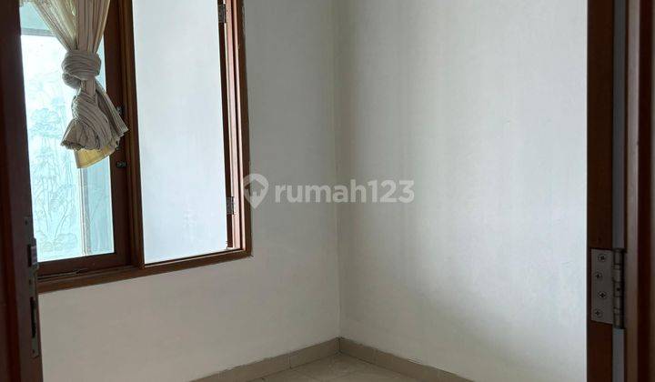 Rumah 2.5lantai Siap Huni 144m2 Permata Buana Shm 2