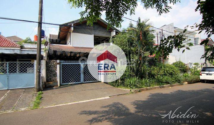 Rumah siap huni boelevard taman kedoya baru 300m2 SHM 1