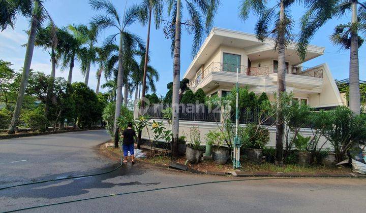 Rumah bagus hoek SHM siap huni 336m2 Puri indah 2