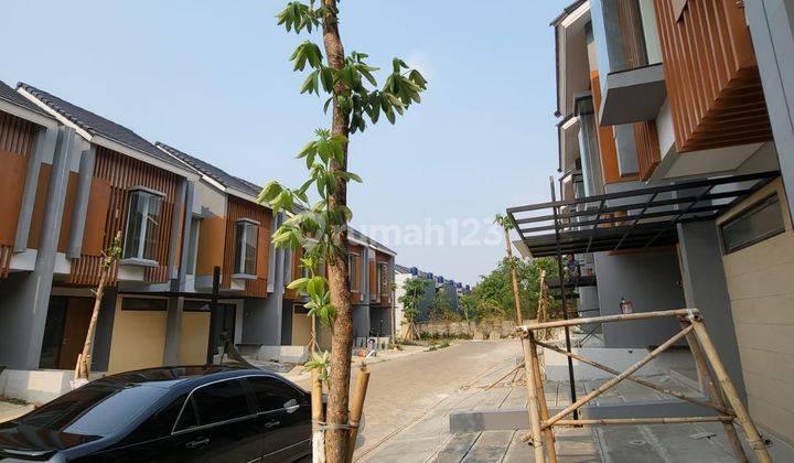 Jual murah rumah Bali resort serpong 5x11 SHM 1