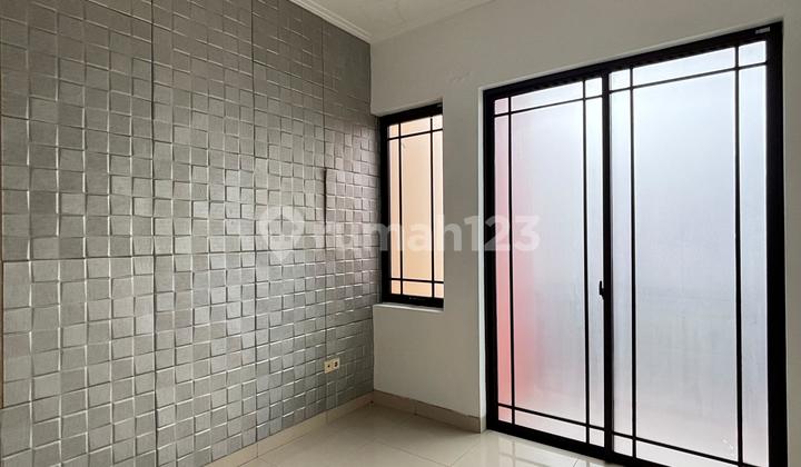 Rumah Greenlake City 126m2 Rapih