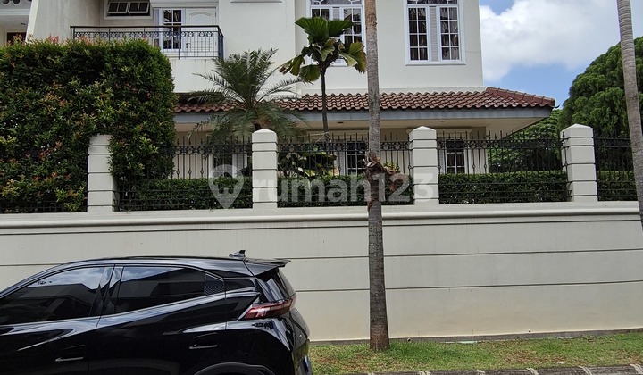 Puri Indah Blok J Hoek Timur Depan Taman 2