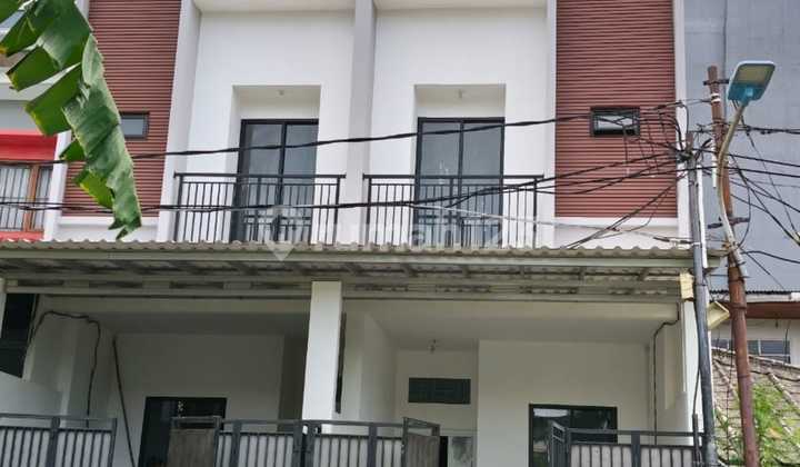 New House Muara Karang Facing North