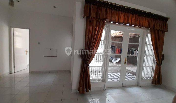 Disewakan Murah Rumah Taman Kencana 200m2  2